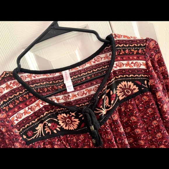 XS Xhilaration shirt - Picture 2 of 4